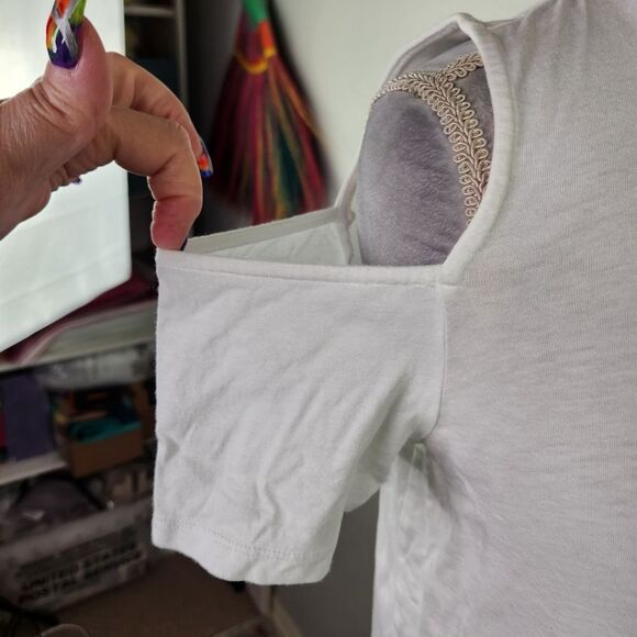 MICHAEL Michael Kors White Cold Shoulder Short Sleeve Gold Jeweled Logo Medium - Picture 5 of 10